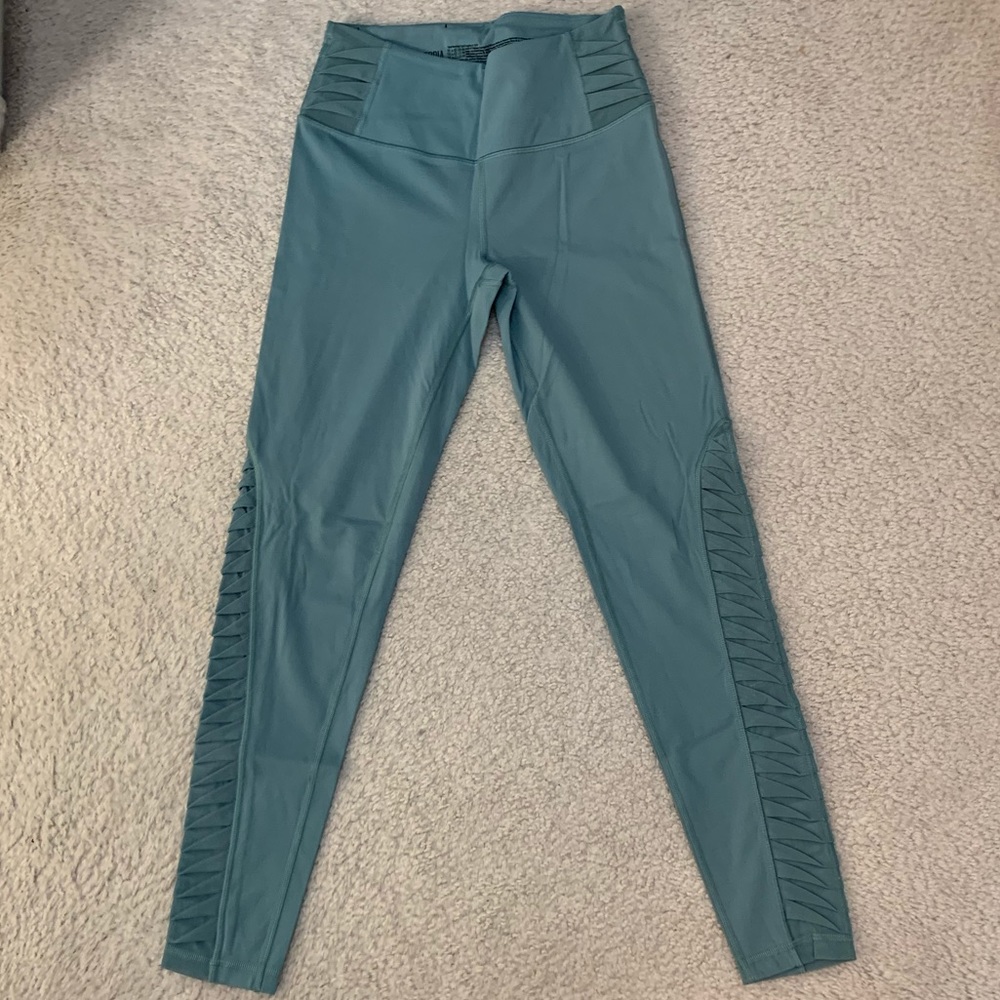VSX workout leggings